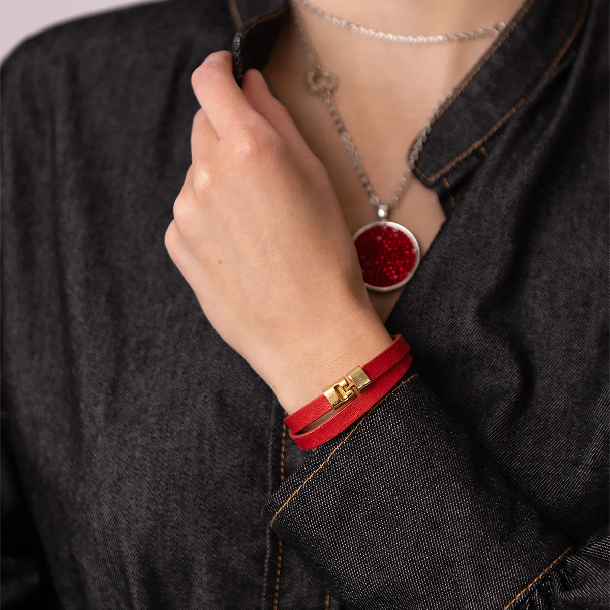 Czerwona Bransoletka Basic złota