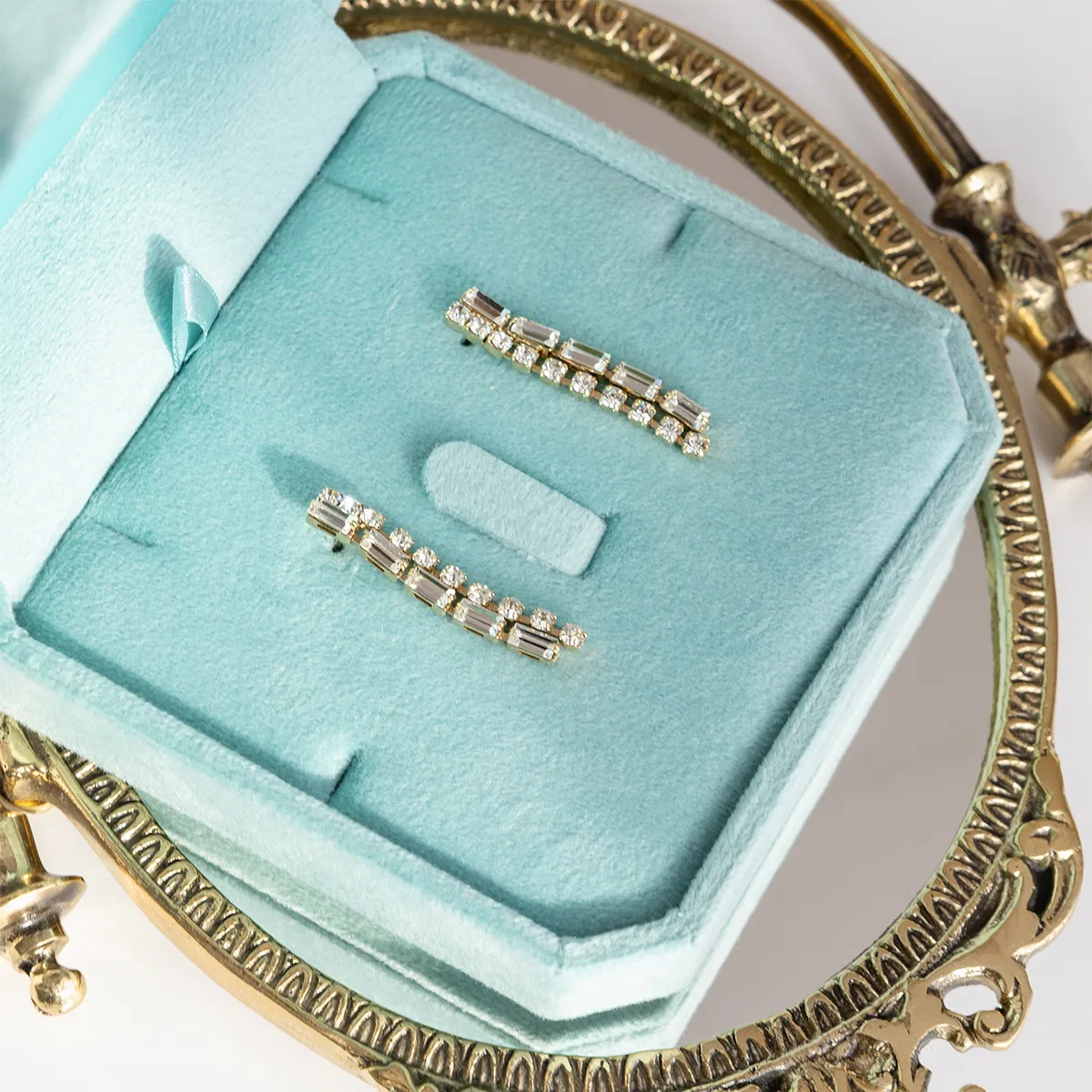 Kolczyki Livia Crystal złote - obrazek 2